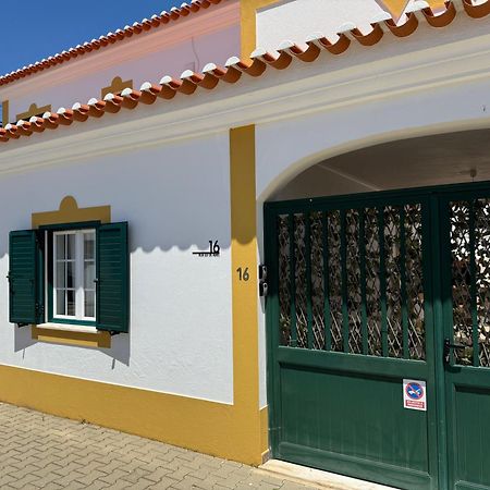 Casa De Praia T3 Em Алмограве Екстериор снимка