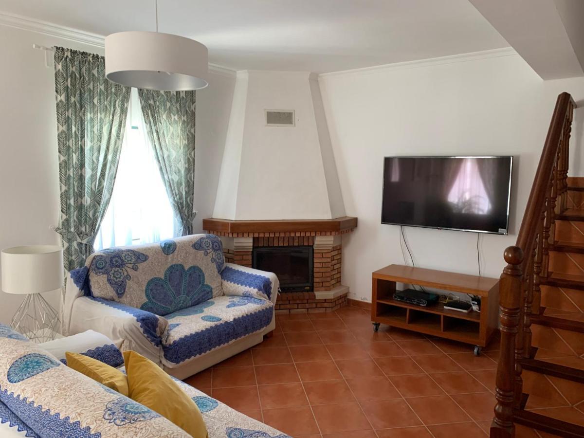 Casa De Praia T3 Em Алмограве Екстериор снимка